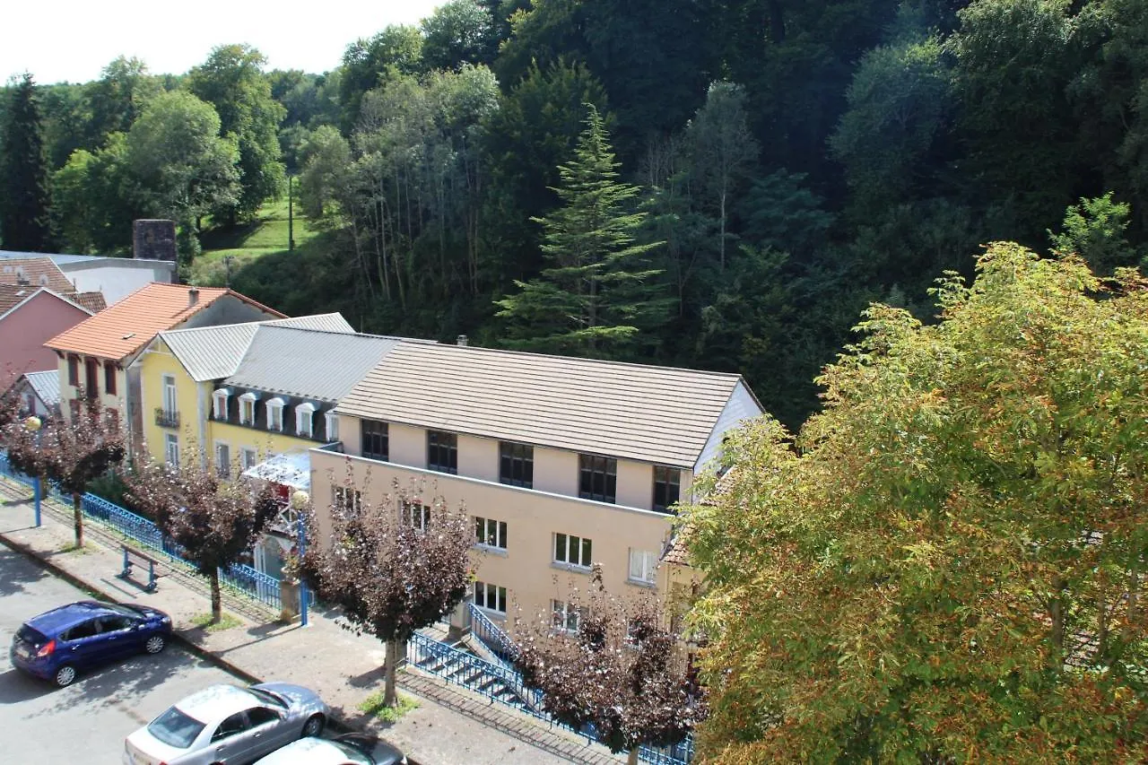 Studio 3 étoiles rénové, lumineux et cosy à 2 pas des thermes dans immeuble atypique Capvern Apartamento
